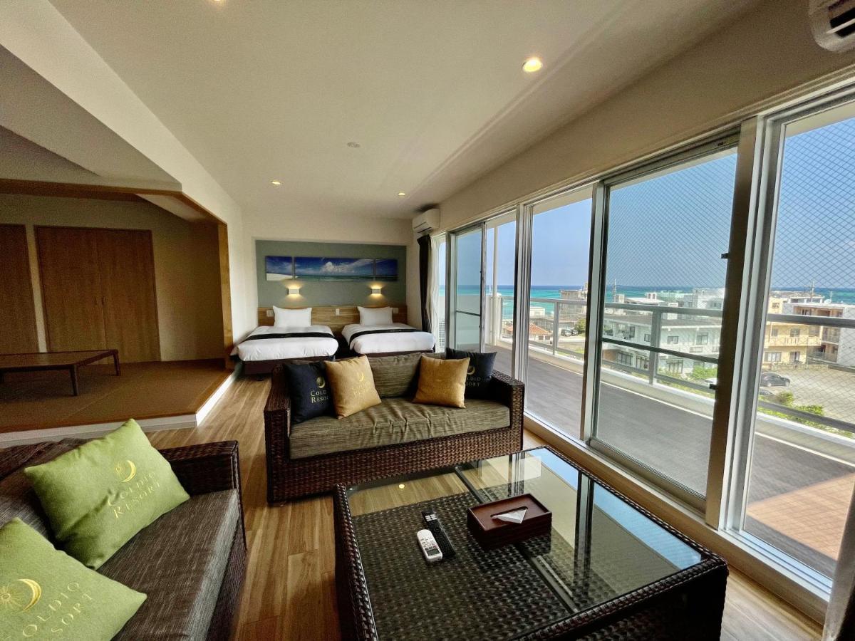 Coral Palace By Sunset Avenue * Onna